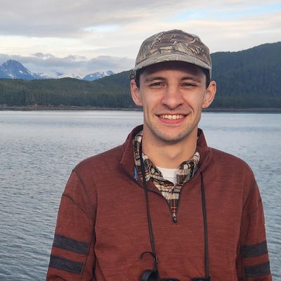Peter, 28