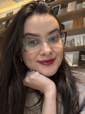 Debora, 30