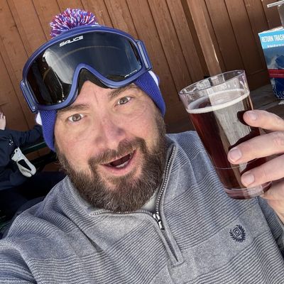Charlie, 43