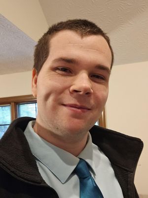 Thomas, 24
