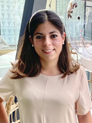 Johana, 35