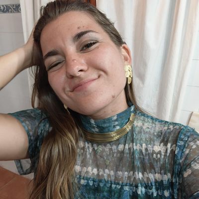 Anita, 26