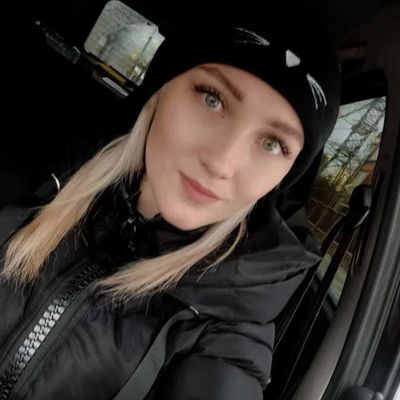 Mary, 32
