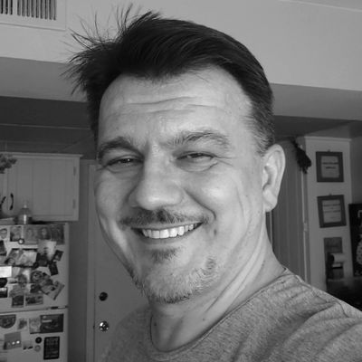 Tomasz, 52
