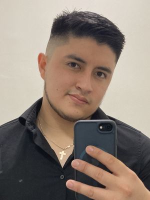 Alex, 24