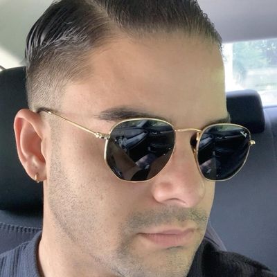 Julian, 33
