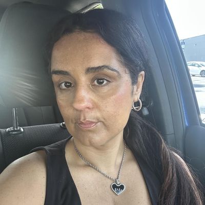 Evelyn, 42