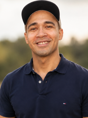Stephen, 34