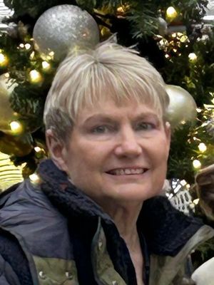 Claudia, 63