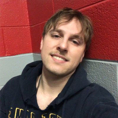 Chris, 31