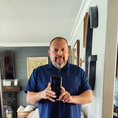 Fidel, 57