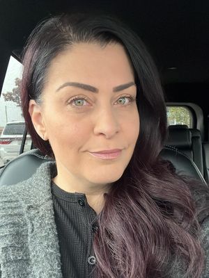 Nadia, 50