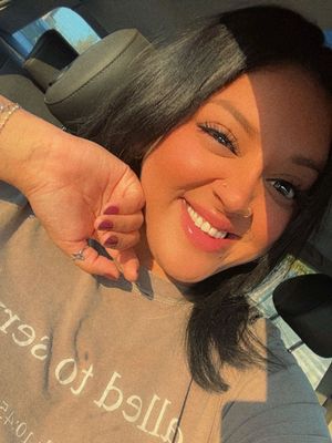 Kirsten, 32