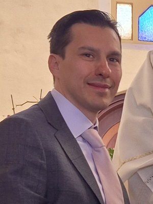 Javier, 45