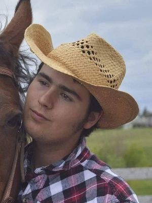 Nicolas, 23