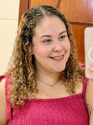 Gabriella, 24
