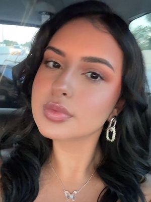 Michelle, 26