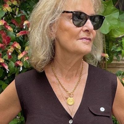 Susana, 74