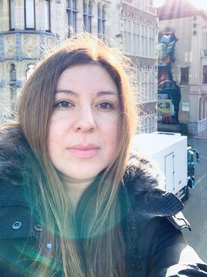 Daniela, 34