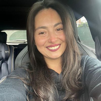 Yanela, 39