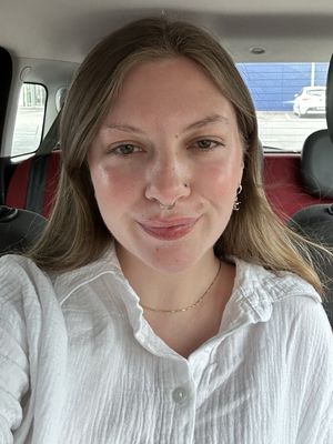 Rachael, 27