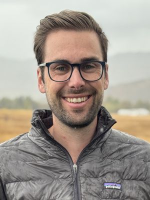 Andrew, 31