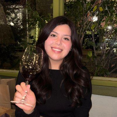 Emily, 24