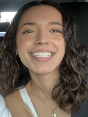 Ana Paula, 24