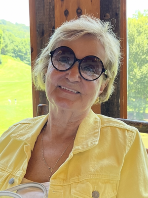 Janine, 79