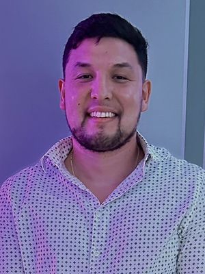 Juan, 32