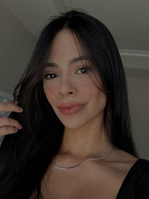 Audra, 52