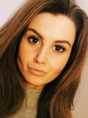 Lydia, 27