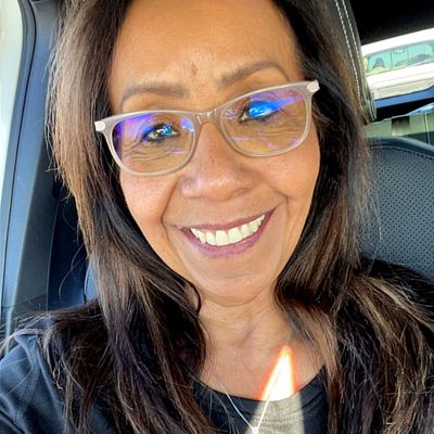 Olivia, 59
