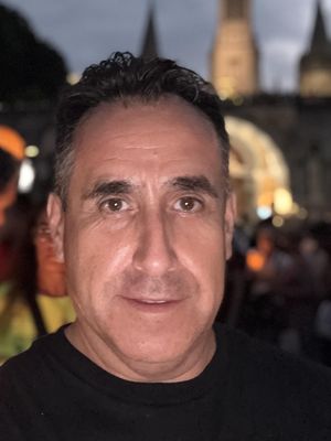 Sergio, 53