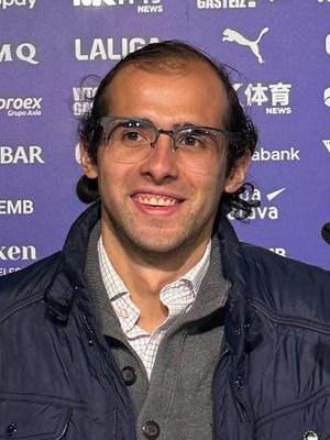 Bernardo, 32