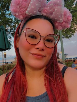 Elisca, 33