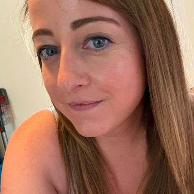 Emily, 41