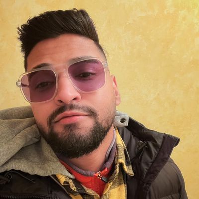 Denny, 30