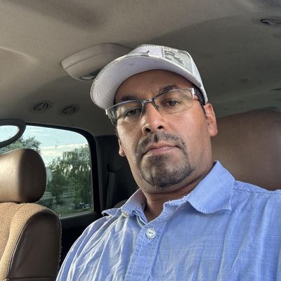 Juan, 42