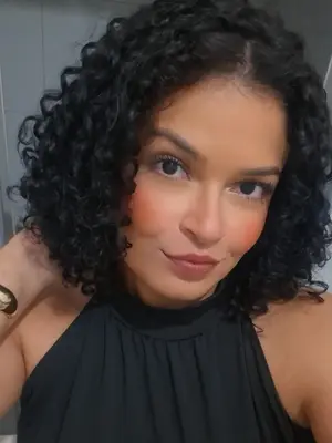 Ingrid, 33