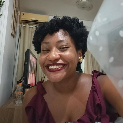 Evelyn, 24