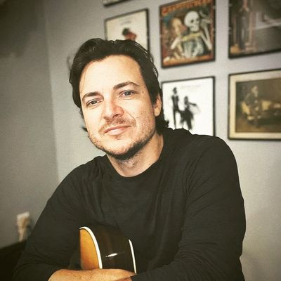 Joey, 43