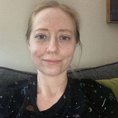 Emily, 39