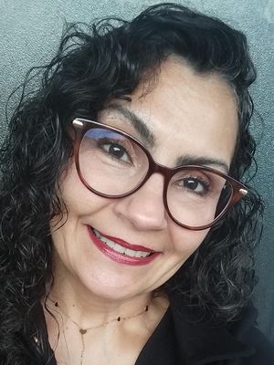 Anabel, 48