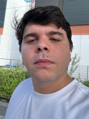Jose, 29