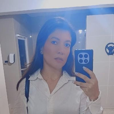 Deidre, 35