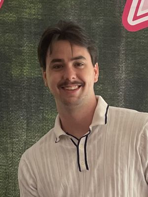 Zach, 25