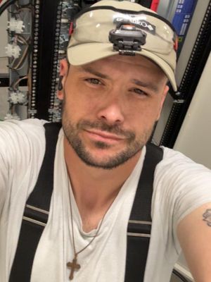 Zachary, 31
