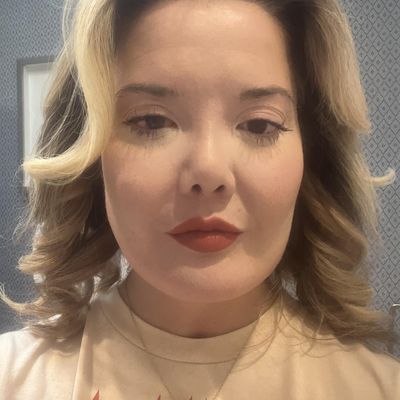 Holly, 36