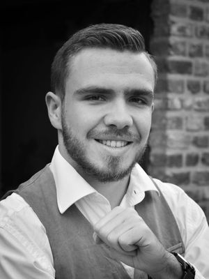 Tommy, 27